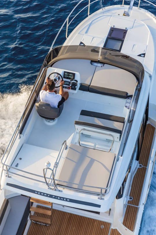 Merry Fisher 1095 Fly Motor Yacht