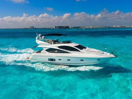 Manhattan 64 ft Motor Yacht Punta Sam in Cancún, Mexico