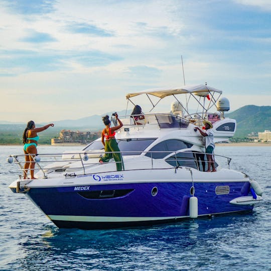 Luxury Azimut yacht in Cabo San Lucas 