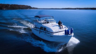 Cabine double spacieuse de 35 pieds du Classic Cruiser, carburant et capitaine de l'USCG inclus