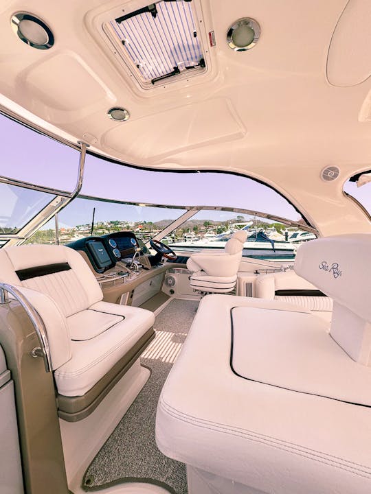 Luxury Sea Ray 52ft Motor Yacht 