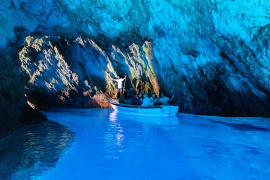 Excursión a las cuevas azules y verdes desde Hvar.