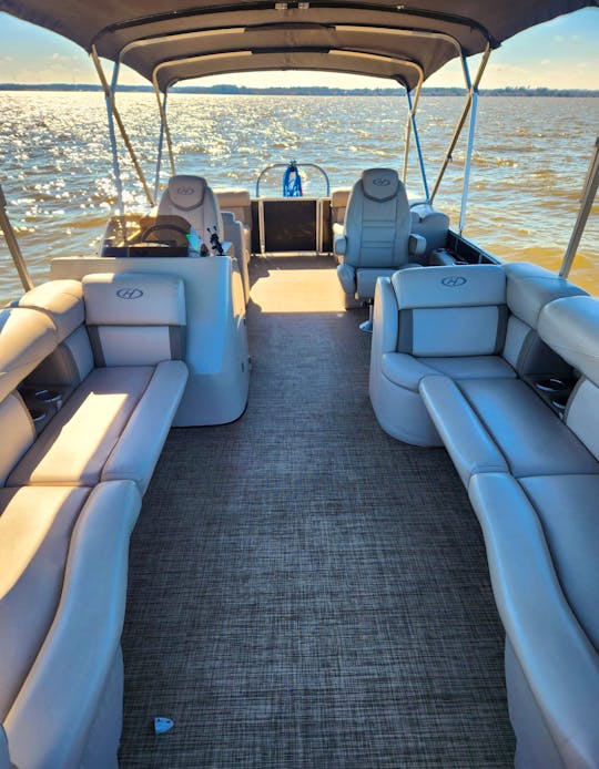 Harris Tritoon for 15 people available on Lake Conroe in Montgomery,