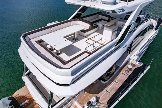 Superbe yacht à moteur 640 Galeon Fly Aventura