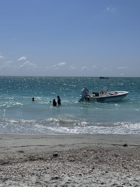 Sundance B20CCR 2023: ¡diversión familiar, pesca y aventuras en la playa!