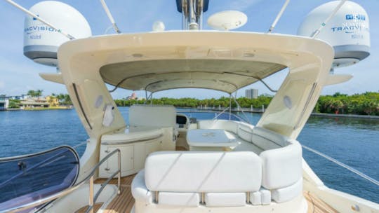 Luxurious 65’ Azimut yacht, FREE 1 HR, JETSKI + CHAMPAGNE*  