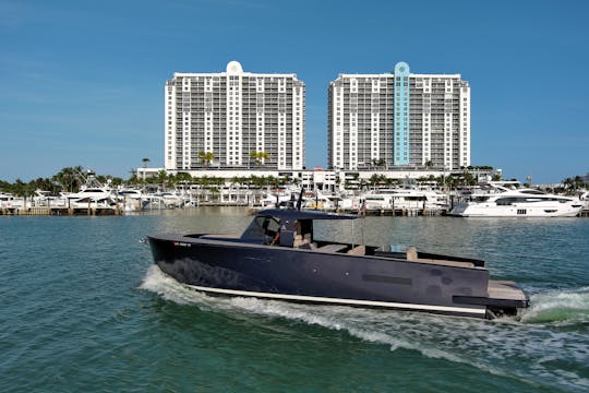 💎 Yacht de sport 45 Alen à Miami