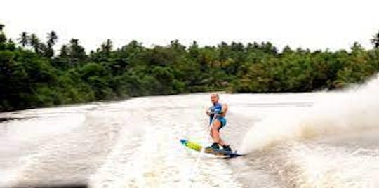 Knee Boarding in Trincomalee