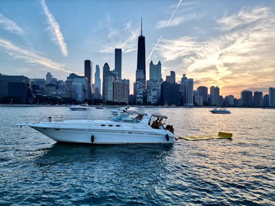 Enjoy Chicago in this 45' Sea Ray Express Cruiser Yacht - Perfect for Parties! 