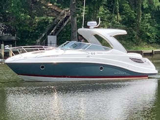 Navegue com conforto a bordo do “Chill Time” — Cabin Cruiser de 31 pés na Ilha Salomão