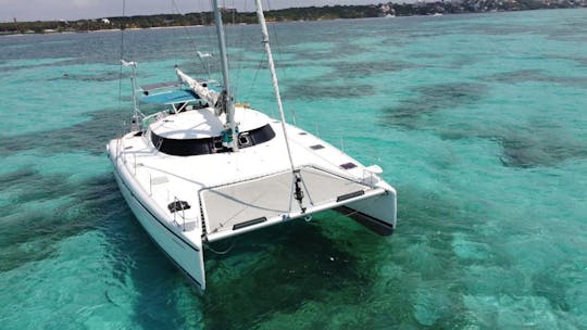 Alquiler privado en catamarán de vela de 46 pies con capacidad para 45 personas