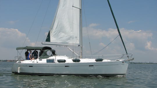 Charter 39ft 'Two J Birds' Beneteau Sailboat In Kemah, Texas