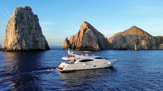 Yacht de 80 pieds à Cabo San Lucas