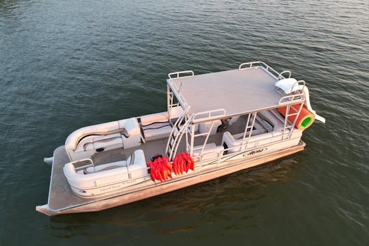 Ponton à deux étages pour 13 personnes à Lewisville, au Texas (Nily Pad gratuit !)