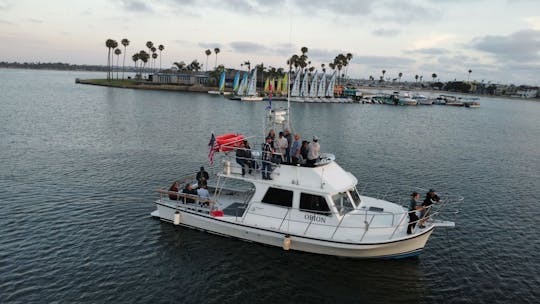 🎶 Yate privado para fiestas en Mission Bay (21 invitados): comida, bebida y diversión para niños