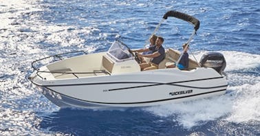 Quicksilver 555 open est actif chez Rock my boat à Rhodes