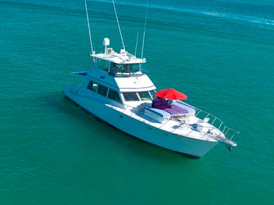 Reel action 67ft Hatteras fishing yacht for big groups!