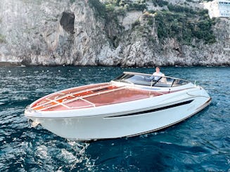 Yate a motor Riva Rivarama 44 en alquiler en la costa de Amalfi, Campania