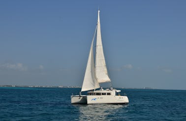 45ft  Luxury Catamaran Private Charter / Capacity 38 people