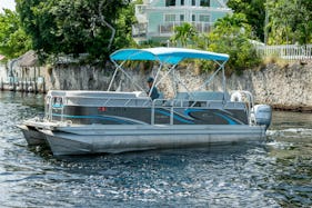 All Aboard the 22ft Tritoon; serving Key Largo!
