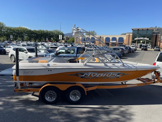 Moomba Mobius LSV WakeSurf Boat for 12 passengers. License is not required