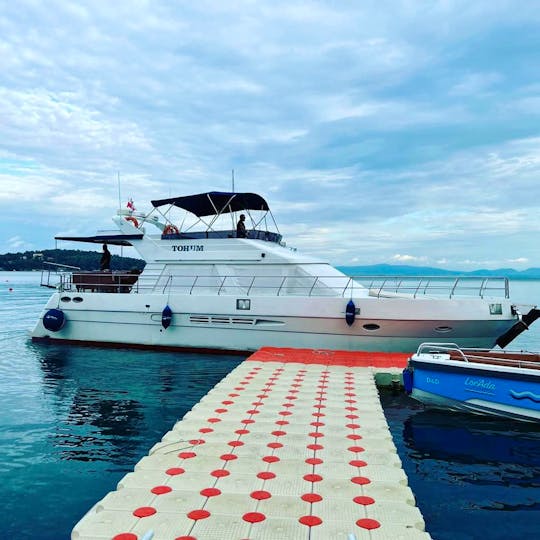 Beyond the Horizon: Tailor-Made Bosphorus Experiences Aboard Our Luxury Yacht!
