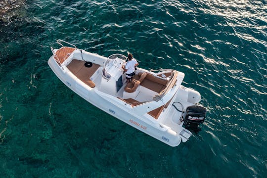 Discover the premium Aquamax B 23 F, your gateway to island adventures!