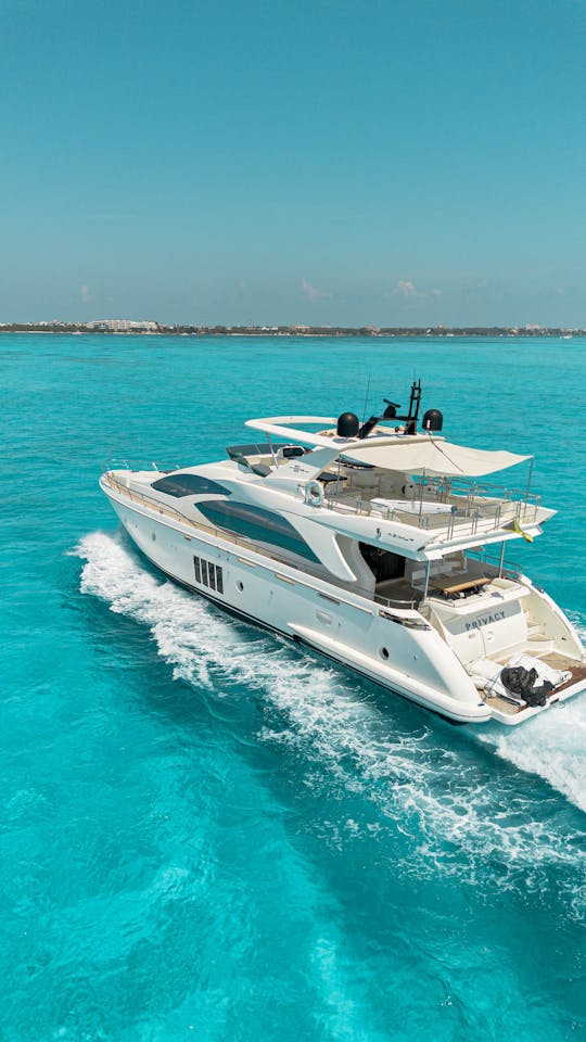 VIP AZIMUT 84' MEGA YACHT IN CANCUN