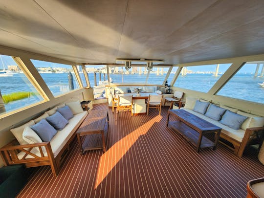 80' Luxury classic yacht - Charter the Netflix Outerbanks yacht!