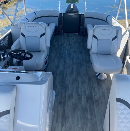 2023 Pontoon Rental CAPTAIN included