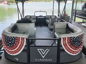 Viagio Lago Tritoon Rental in LaFollette, Tennessee