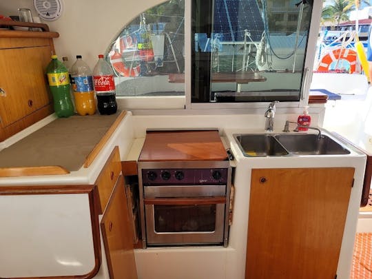 Location privée d'un catamaran de 42 pieds/Capacité 30 personnes