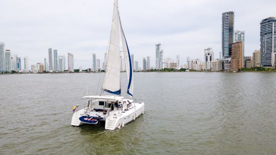 Location de luxe abordable sur le catamaran de croisière Lagoon 420 à Carthagène