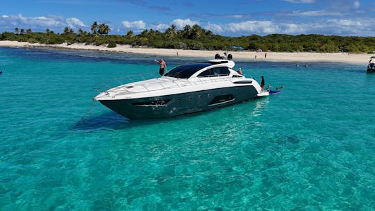 Azimut 60 para passeios de barco em Porto Rico