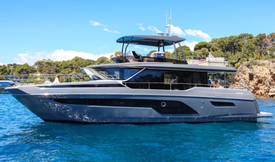 Aluguel de iates Prestige X60 Power Mega de luxo em Cote d'Azur, França