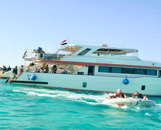 Hurghada: Eden Island Sirene VIP Boat Snorkeling Trip