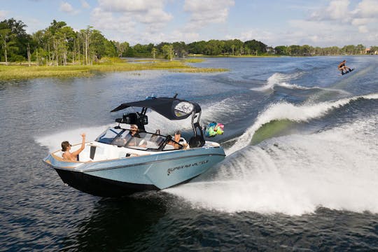 2021 Nautique G23でユタ・ウェーブをサーフィンしましょう