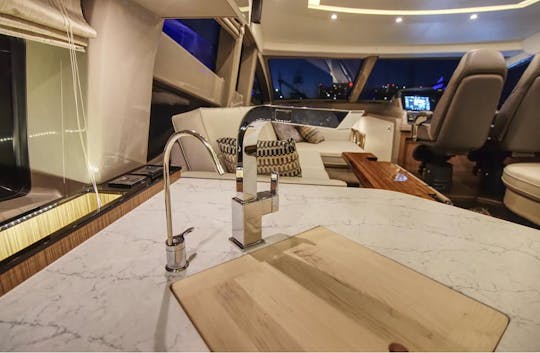 Nuevo Sea Ray de 55 pies en Nuevo Vallarta