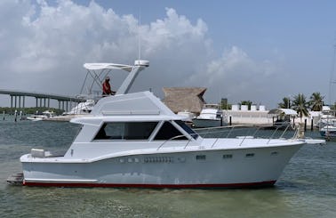 Crewed Charter on  34' Chris Craft Crowne Yacht in Riviera Maya