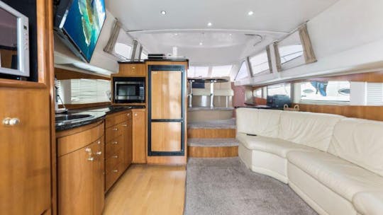 47' Carver "Rose Marie" Chicago, IL