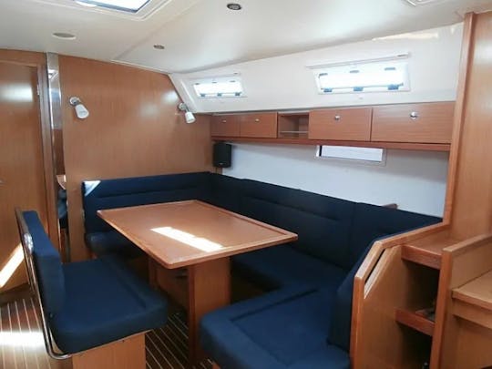 Monocoque Bavaria 40 Cruiser
