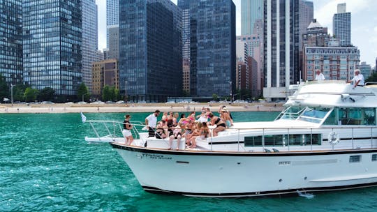 68' Luxurious Private Yacht Charters in Chicago
