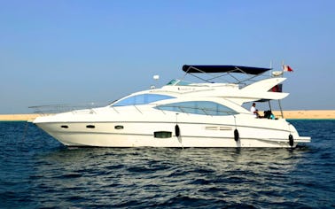 60 ft Yacht Rental in Dubai Marina – Perfect for Groups of Up to 20 Guest