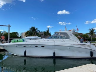 Alquiler de yate Sea Ray Sundancer 56 Tulum