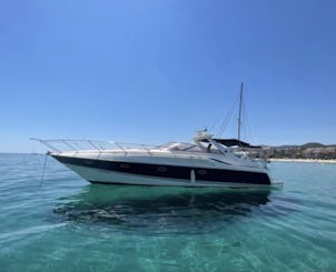 Yacht à moteur Sunseeker Mustique 42 au départ de Puerto Banús