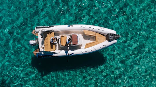 Speed boat with skipper, full day 10 hours