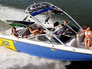 Gorgeous Mastercraft Surf & Wakeboard boat - All Equipment Included 