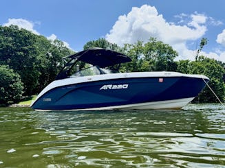 Magnifique jetboat Yamaha AR220 de 25
