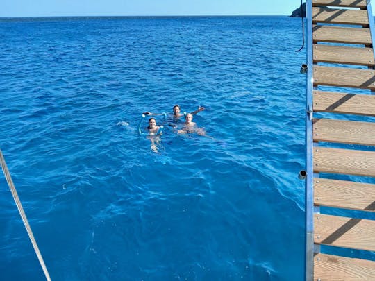 Lado oeste da viagem de Milo pela Trion Yachting 