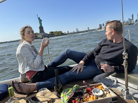 North River Sailing - See NYC from a Classic Racing Yacht